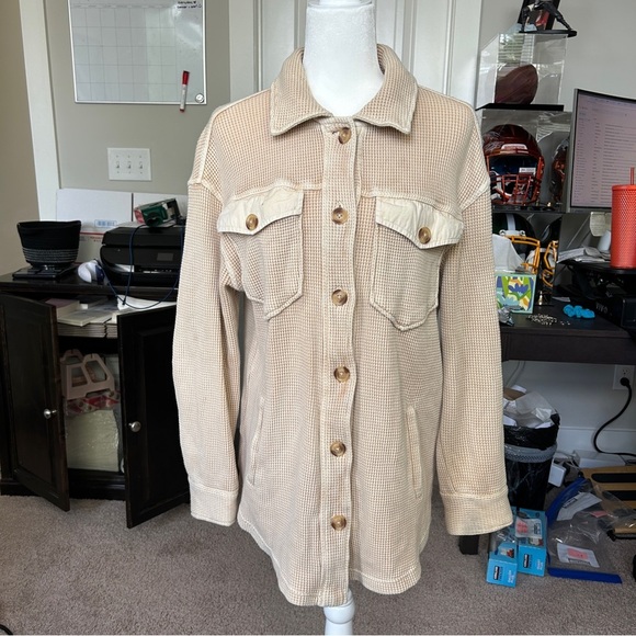 Bagatelle Collection Beige Sand Scout Waffle Knit Long Sleeve Button Down Small - Picture 6 of 14